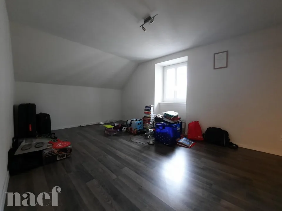 Wohnung mit Charme von 4.5 Zimmern im 3. Stock – Foto 6 von 8