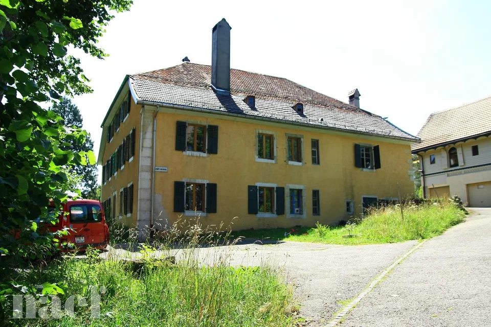 Dreizimmerwohnung im 2. Stock mit gemeinsamem Garten – Foto 2 von 2