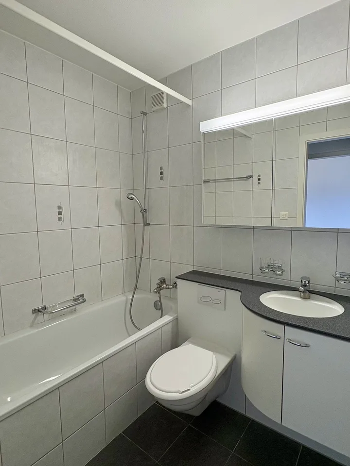 Appartamento di 2 camere attraente in un quartiere molto tranquillo