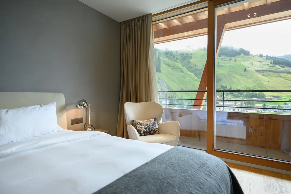 An Alpine Penthouse with a View – Foto 17 von 27