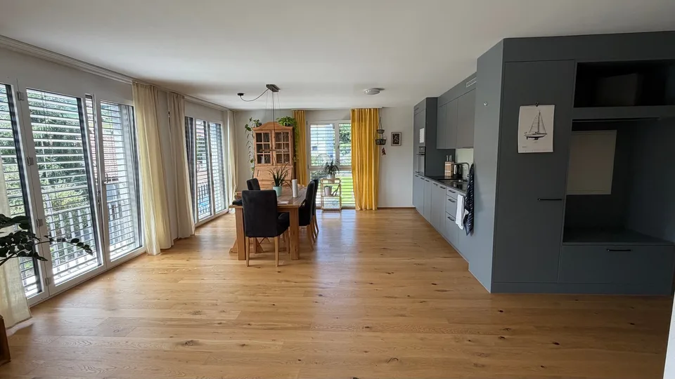 Appartement moderne 3.5 pièces à Wattenwil