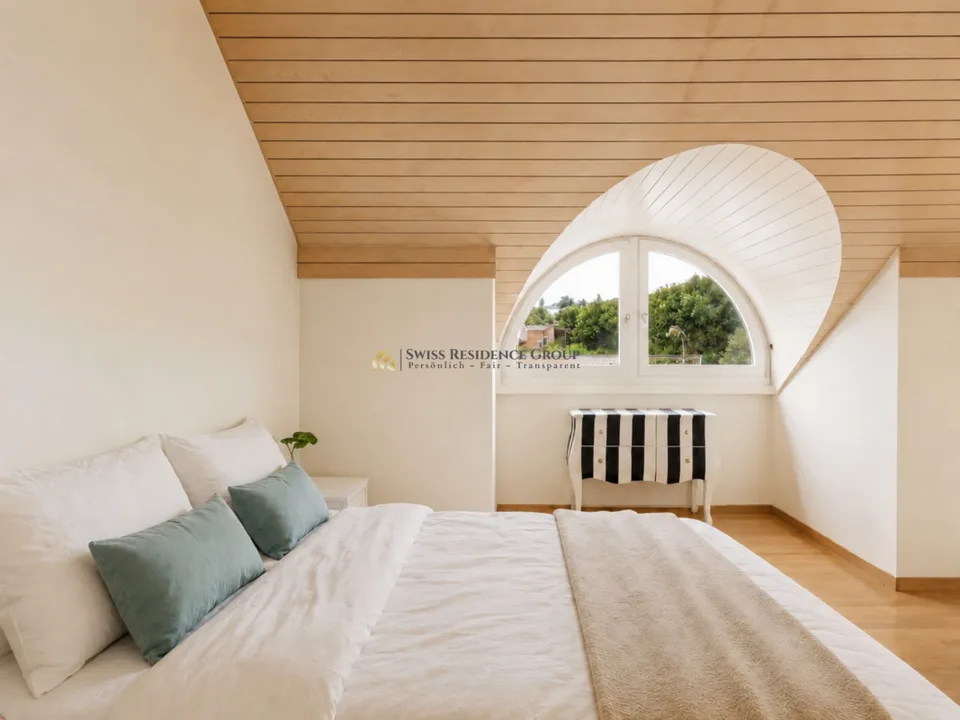 Spacious 5.5-Room Maisonette: Living Comfort with Ample Space and Flexibility