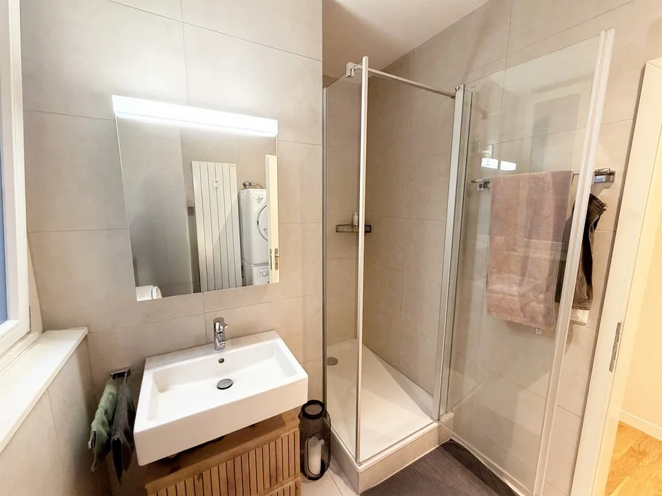 Modernisierte 3.5-Zimmer-Wohnung im Zentrum der Altstadt – Foto 9 von 13