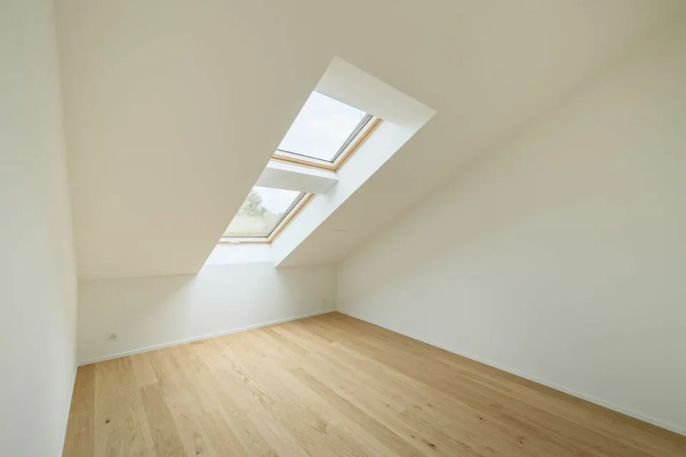 Ampio appartamento mansardato di 3½ locali con galleria e balcone – foto 9 di 15