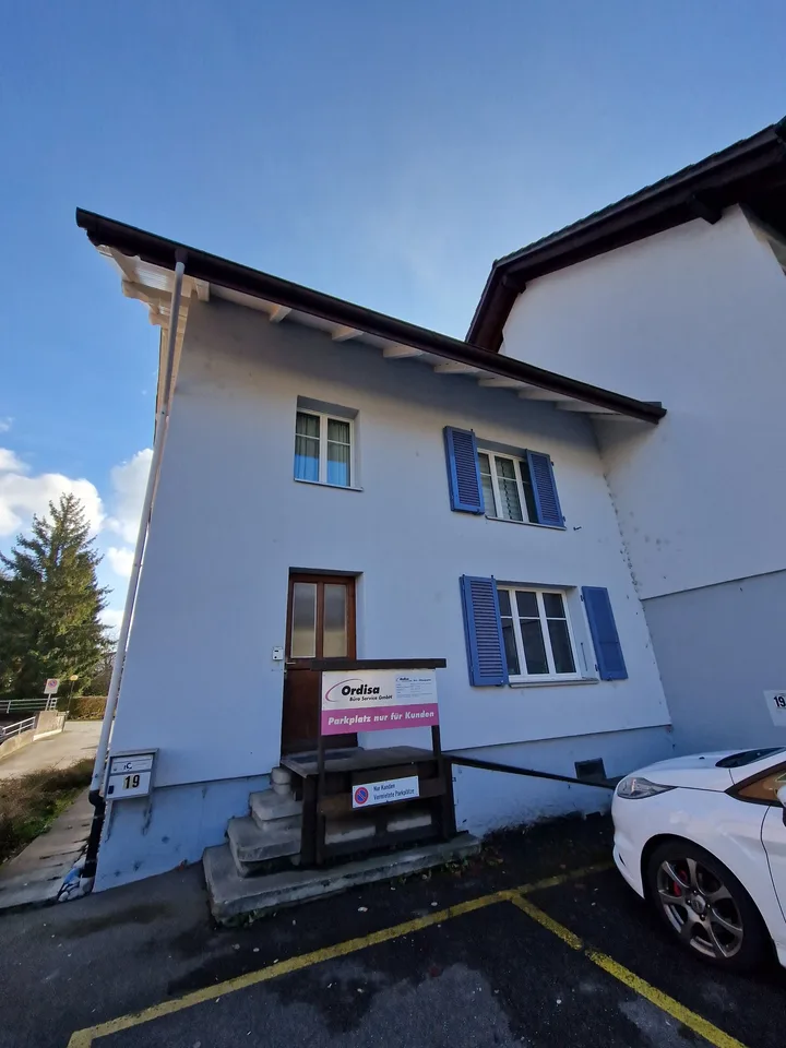 Gemütliche 3 1/2 Zimmerwohnung über 2 Etagen - ideal für Singles oder Paare