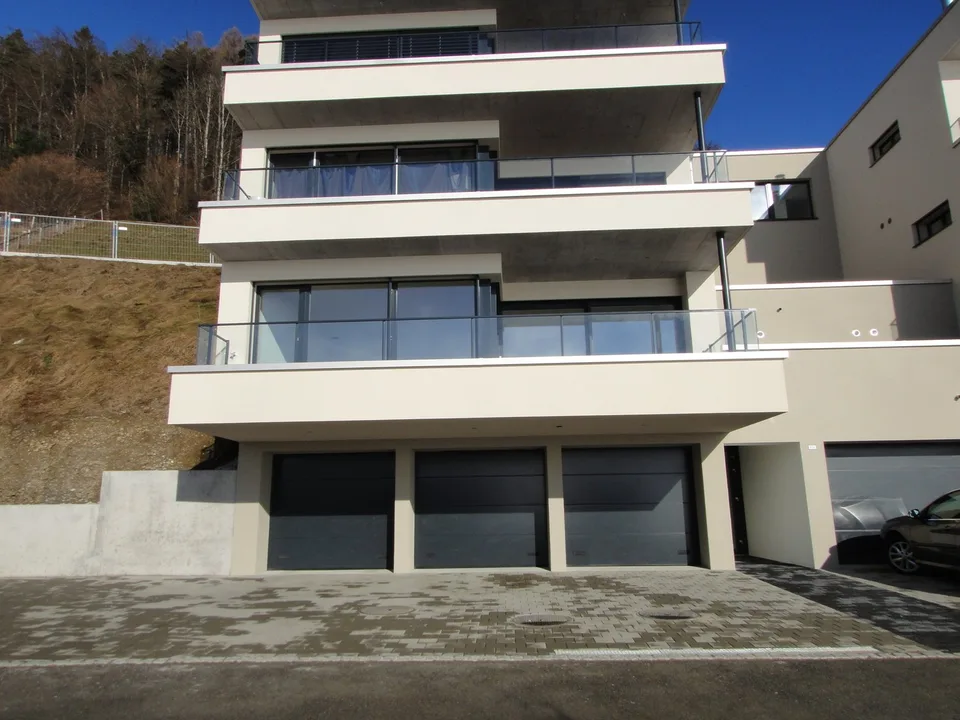 Appartamento luminoso 3.5 locali con vista panoramica a Reute