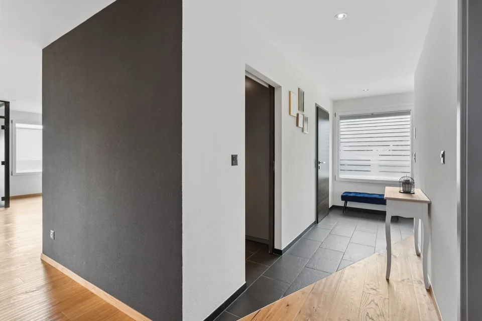 Magnifico appartamento di 4.5 locali in attico a Riaz – foto 8 di 13