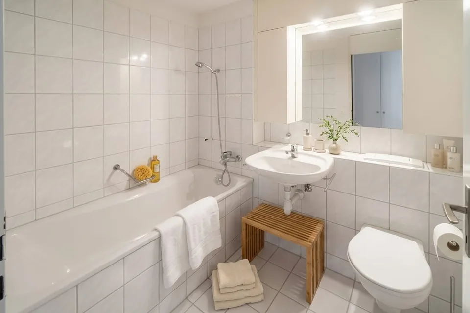Appartamento di 3,5 locali con 71 m² con balcone e ascensore a Reichenburg – foto 5 di 10