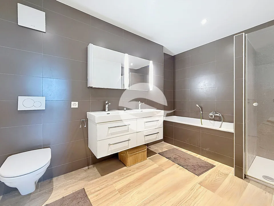 Magnifique Duplex Vue lac et Alpes - Piscine et jardin commun