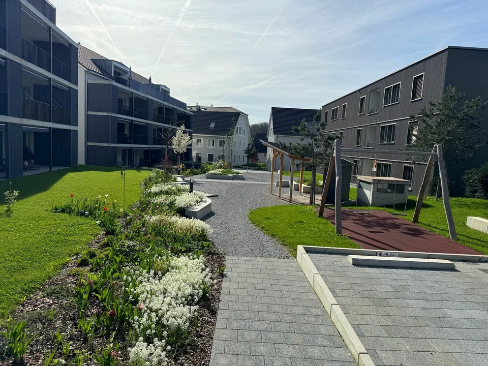 Appartamento duplex moderno di 3,5 locali con galleria