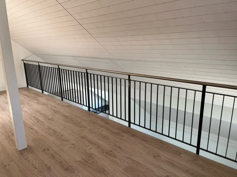 Appartamento duplex moderno di 3,5 locali con galleria