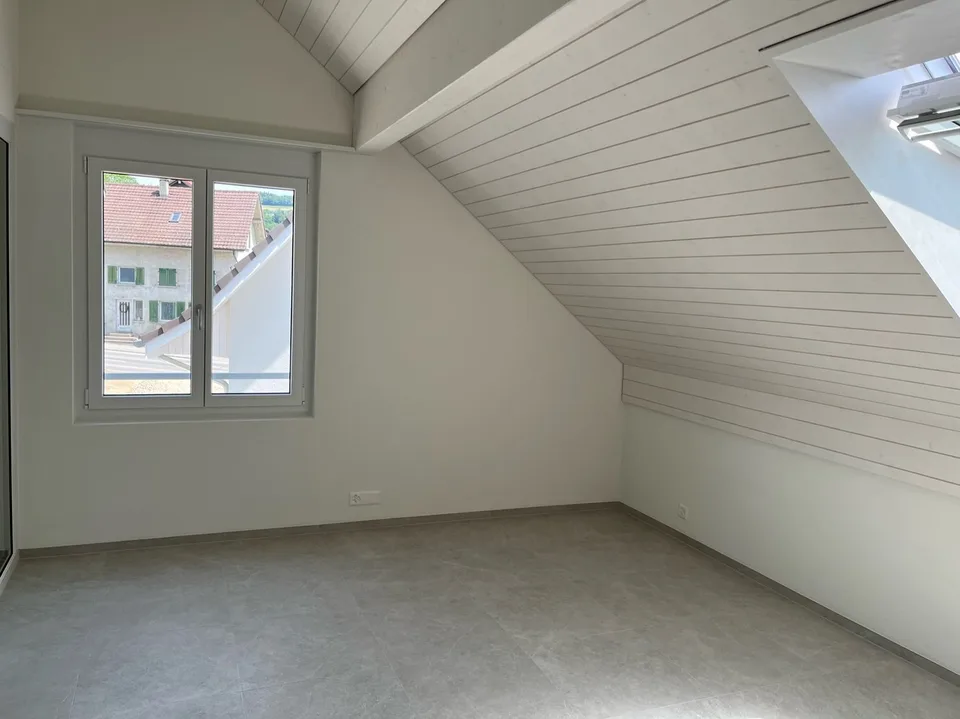 Appartamento duplex moderno di 3,5 locali con galleria