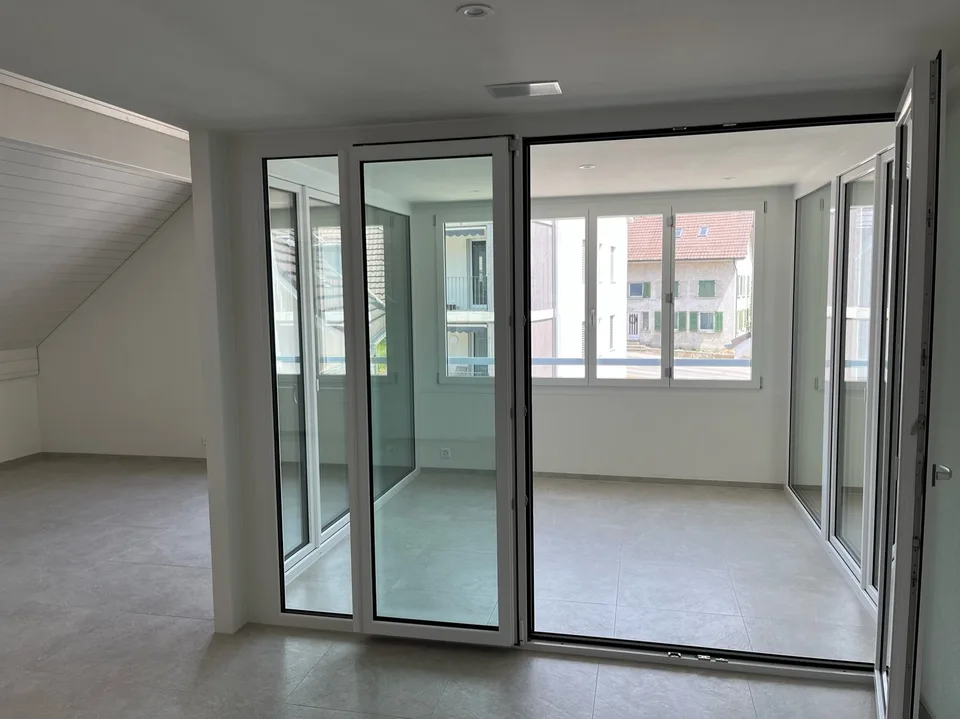 Appartamento duplex moderno di 3,5 locali con galleria