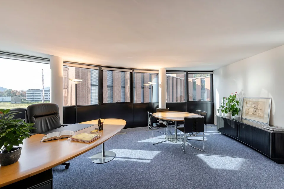 Elegante Büro von 125 m² bis 370 m² im WTC LUGANO, eine wichtige Adresse – Foto 13 von 20
