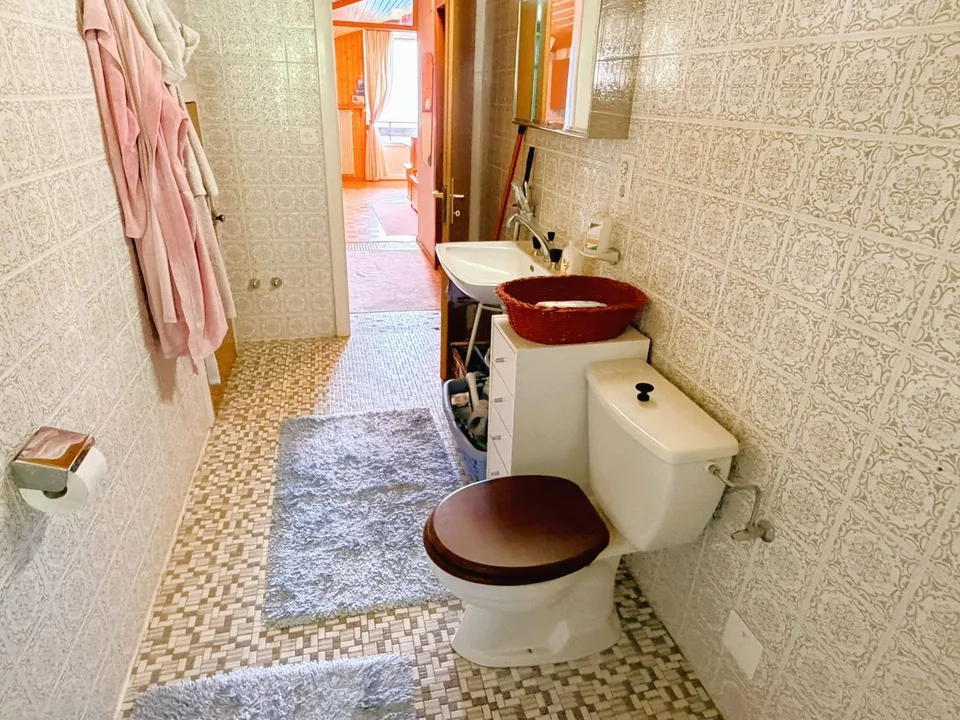 ATTIQUE ! Spacieux et lumineux 1.5 pièces rénové - Extraordinaire vue - Bien Situé - Lieu très calme – photo 10 sur 16