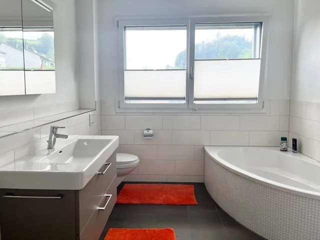 Helle 5.5-Zimmer-Wohnung mit Pilatusblick in Adligenswil
