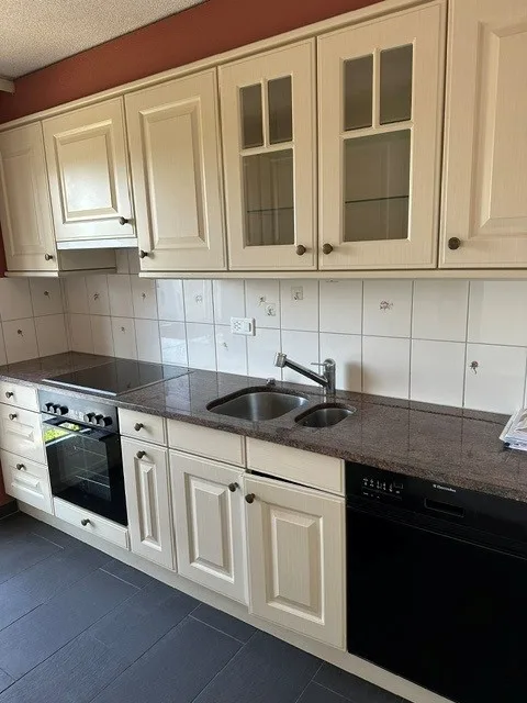 Beautiful 4.5-room apartment with 2 balconies, basement and parking space – photo 7 of 23