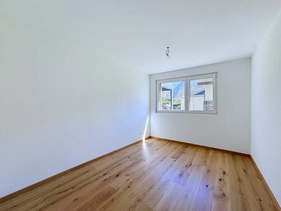 Leytron, Superbe 4.5 pièces neuf avec grand jardin privatif – photo 8 sur 13