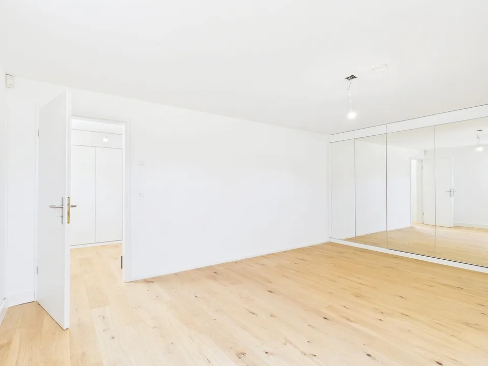 Frisch renoviertes 6.5-Zimmer-Einfamilienhaus in Therwil – Foto 6 von 13