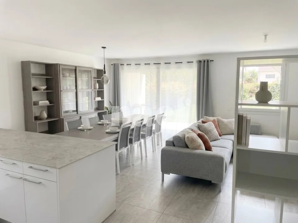Sehr schönes 3.5-Zimmer-Apartment im Erdgeschoss mit Terrasse und Garten