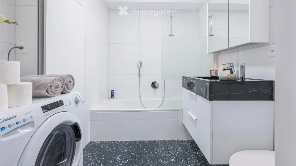 Casa multifamiliare ristrutturata con 8 appartamenti | 4,00 % di rendita lorda – foto 6 di 10