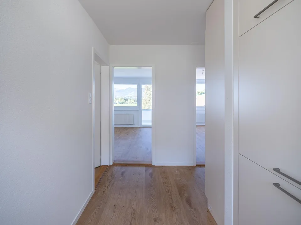 Primo occupante dopo ristrutturazione – appartamento 3 locali moderno con vista sulle montagne