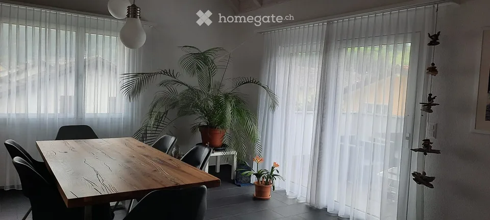 Exclusive, spacious 3.5-room attic apartment in Flums