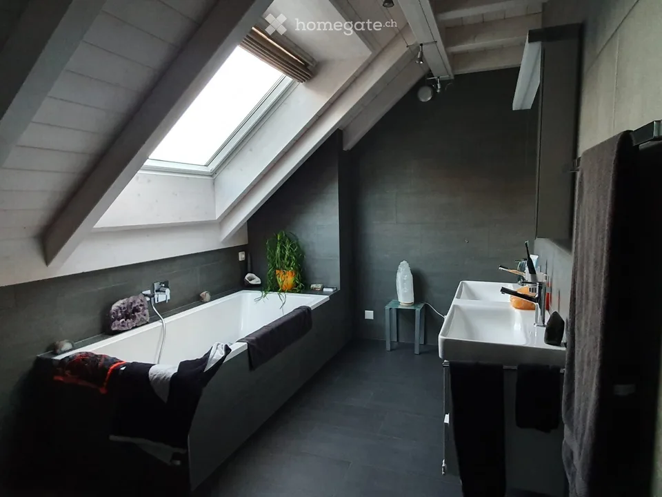 Exclusive, spacious 3.5-room attic apartment in Flums