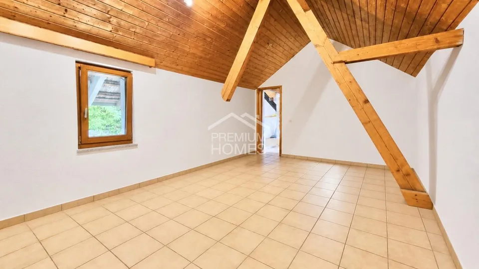 Liebevolles Zuhause mit Garten und Terrasse – Foto 4 von 28
