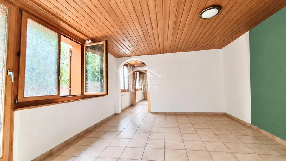 Liebevolles Zuhause mit Garten und Terrasse – Foto 2 von 28
