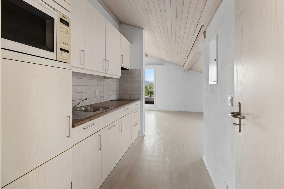 Maison unifamiliale de 7 pièces avec annexe à Dürnten à vendre – photo 7 sur 13