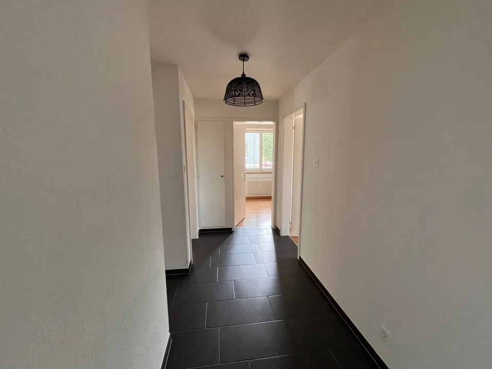 Sonnige 4-Zimmer-Wohnung mit Balkon in Thun – Foto 9 von 9