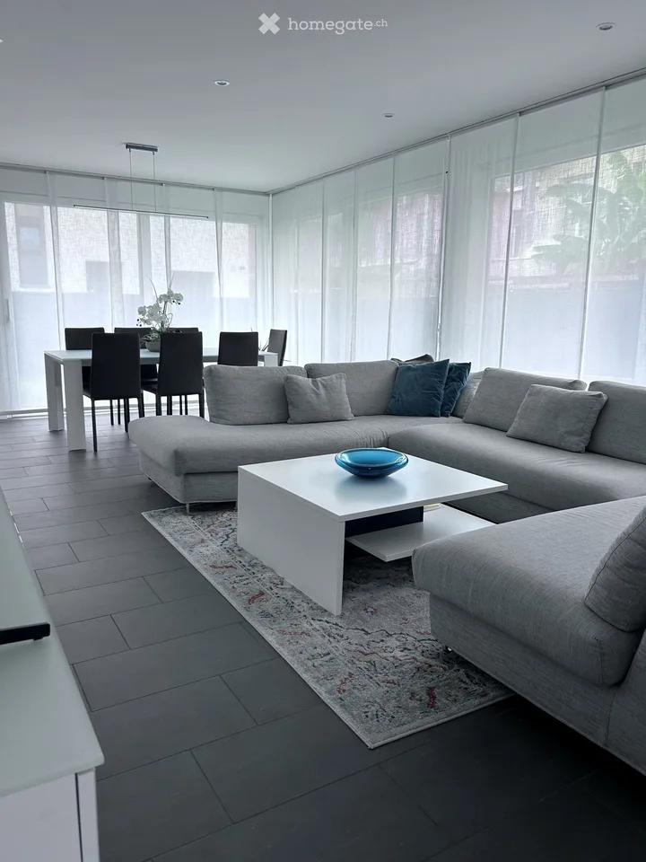 Modern Single House with Independent Apartment – photo 2 of 5