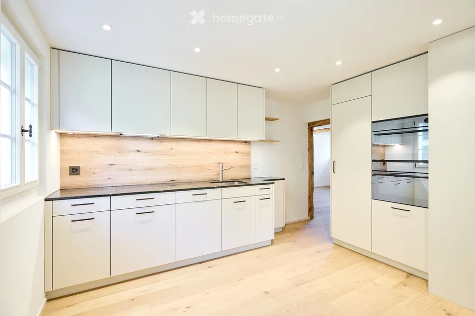Maisonnette historique de 5,5 pièces avec charme à Seewen SZ