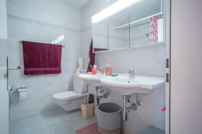 Appartement moderne 2.5 pièces à louer dans le quartier de Gellert – photo 4 sur 5