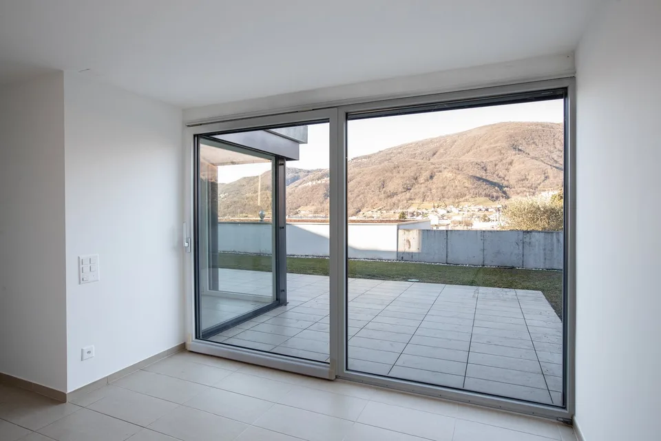 Oase der Exklusivität, 10 Minuten vom Zentrum von Lugano: Modernes 3.5-Zimmer-Wohnung mit großem Garten – Foto 18 von 26