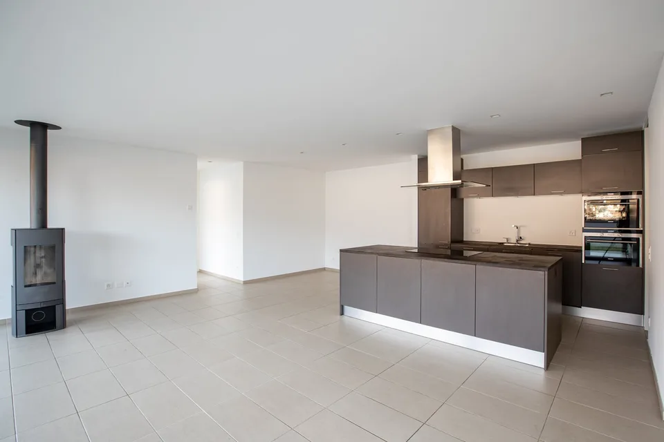 Oase der Exklusivität, 10 Minuten vom Zentrum von Lugano: Modernes 3.5-Zimmer-Wohnung mit großem Garten – Foto 10 von 26