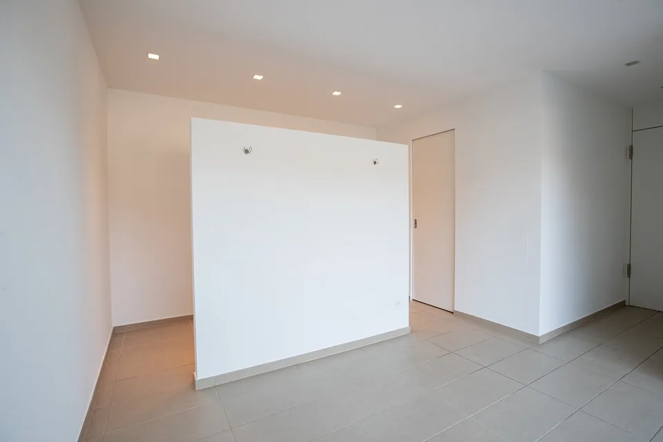 Oase der Exklusivität, 10 Minuten vom Zentrum von Lugano: Modernes 3.5-Zimmer-Wohnung mit großem Garten – Foto 17 von 26