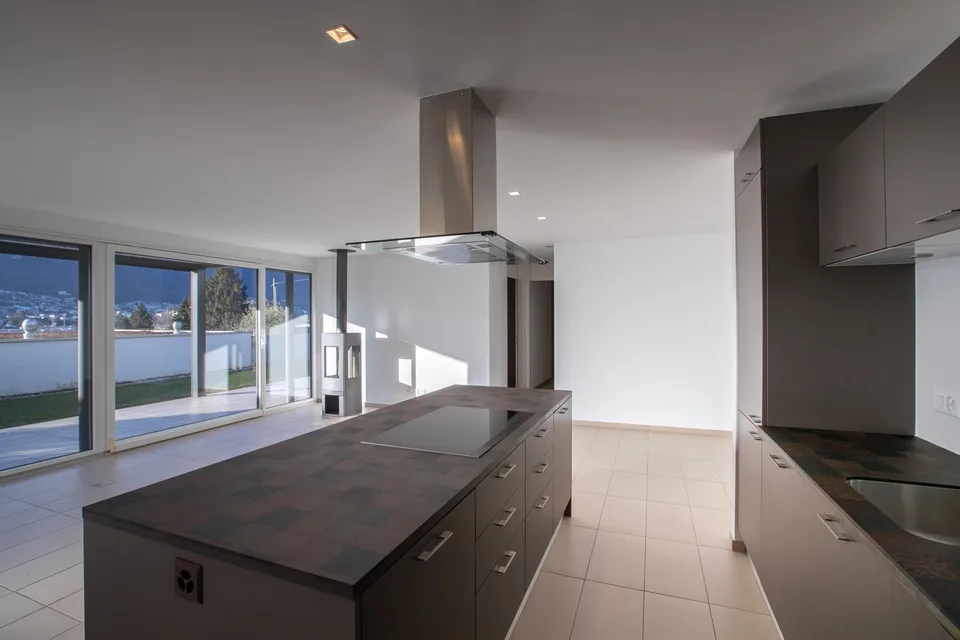 Oase der Exklusivität, 10 Minuten vom Zentrum von Lugano: Modernes 3.5-Zimmer-Wohnung mit großem Garten – Foto 14 von 26