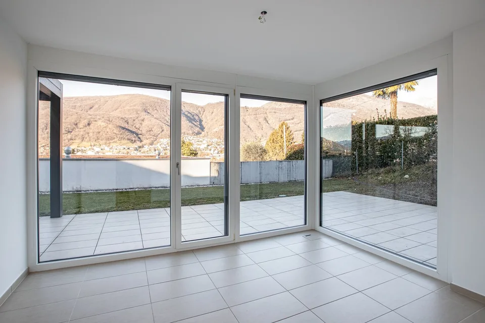 Oase der Exklusivität, 10 Minuten vom Zentrum von Lugano: Modernes 3.5-Zimmer-Wohnung mit großem Garten – Foto 16 von 26