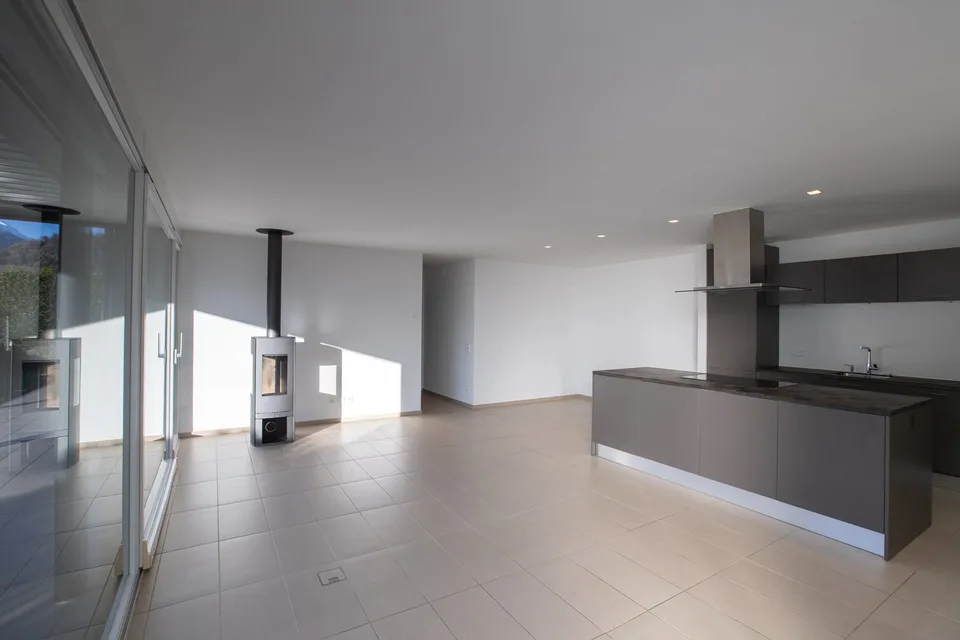 Oase der Exklusivität, 10 Minuten vom Zentrum von Lugano: Modernes 3.5-Zimmer-Wohnung mit großem Garten – Foto 15 von 26