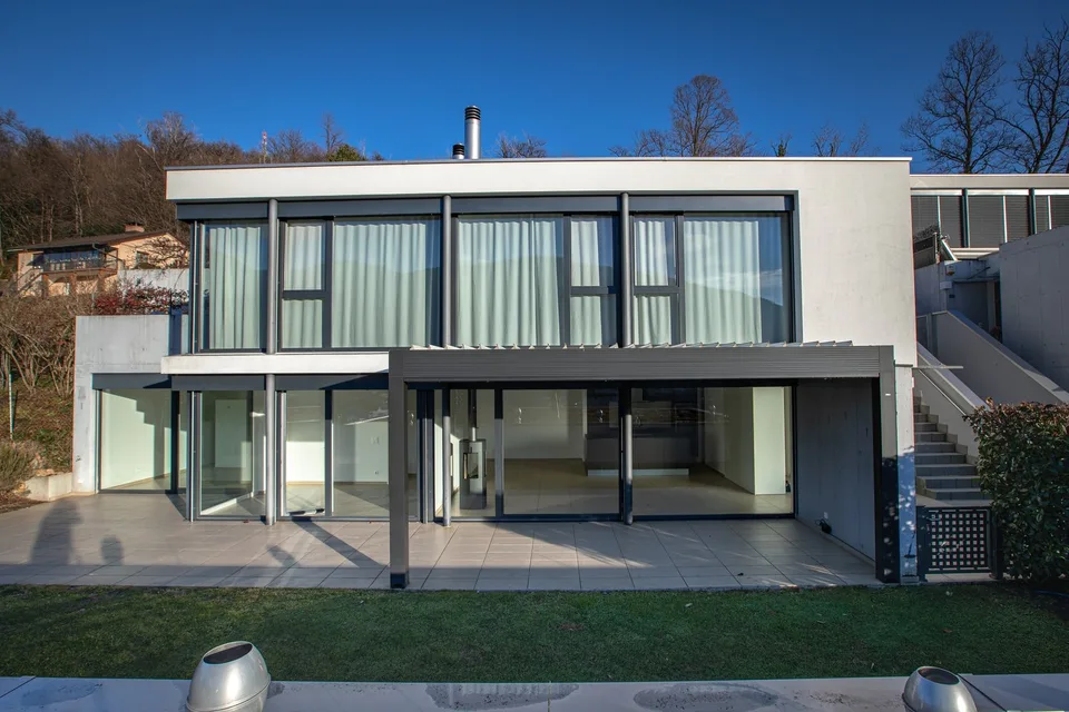 Oase der Exklusivität, 10 Minuten vom Zentrum von Lugano: Modernes 3.5-Zimmer-Wohnung mit großem Garten – Foto 7 von 26