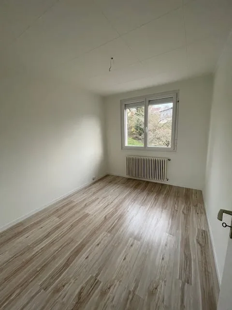 CHABREY - Bel appartement spacieux de 4 pièces avec jouissance d'un petit jardin