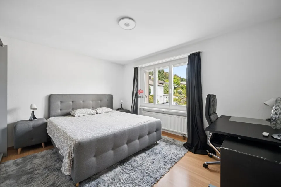 Attraktives Zuhause mit Balkon und Parkmöglichkeiten – Foto 8 von 12