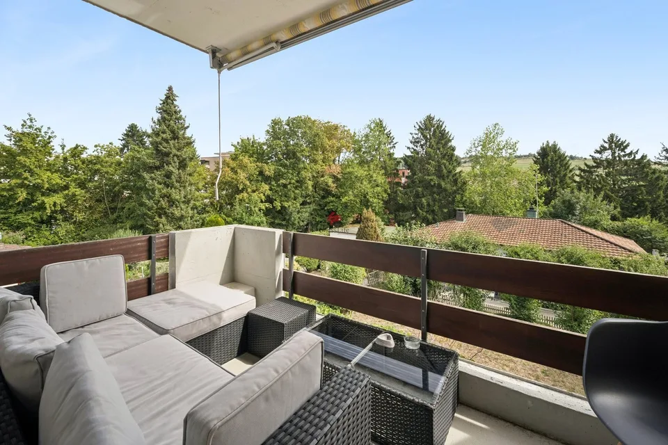 Attraktives Zuhause mit Balkon und Parkmöglichkeiten – Foto 11 von 12