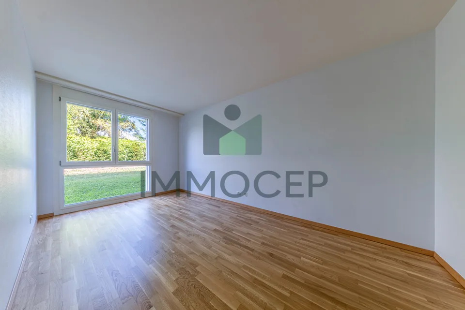 Exklusiv: Geräumige 5-Zimmer-Wohnung mit 150m2 Wohnfläche und Garage – Foto 3 von 9