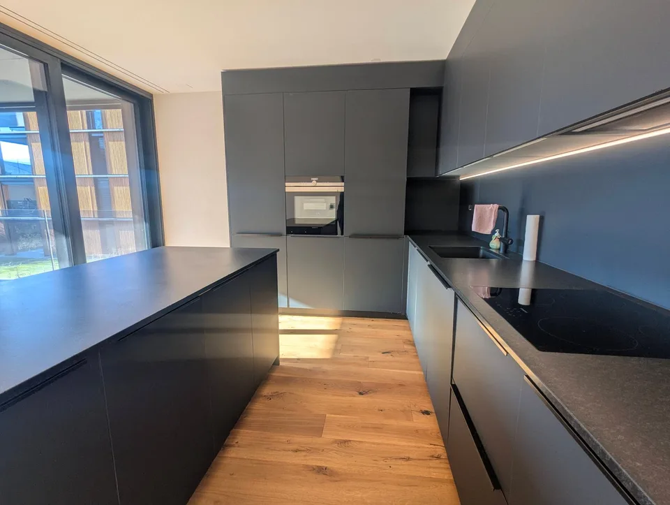 Very beautiful 2.5 room apartment of high standing