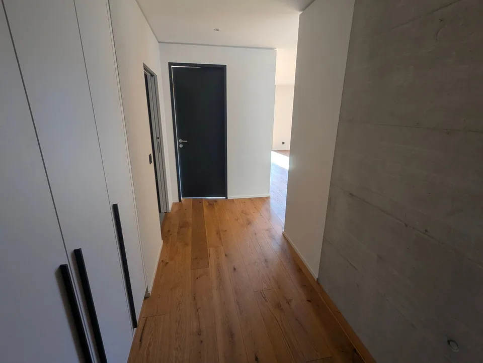 Very beautiful 2.5 room apartment of high standing