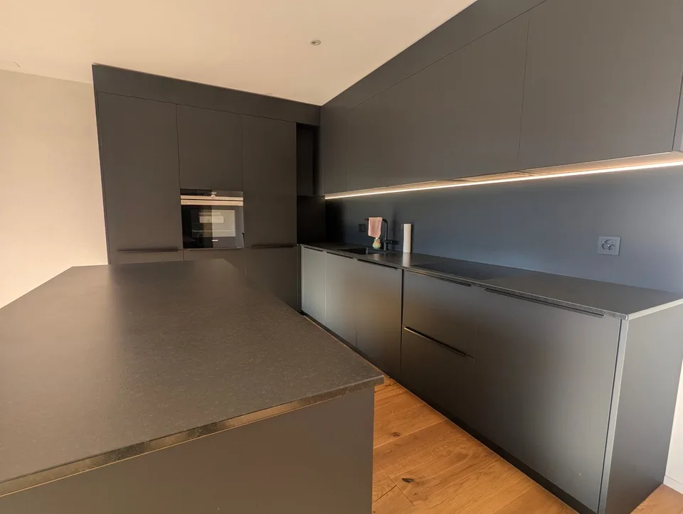 Very beautiful 2.5 room apartment of high standing