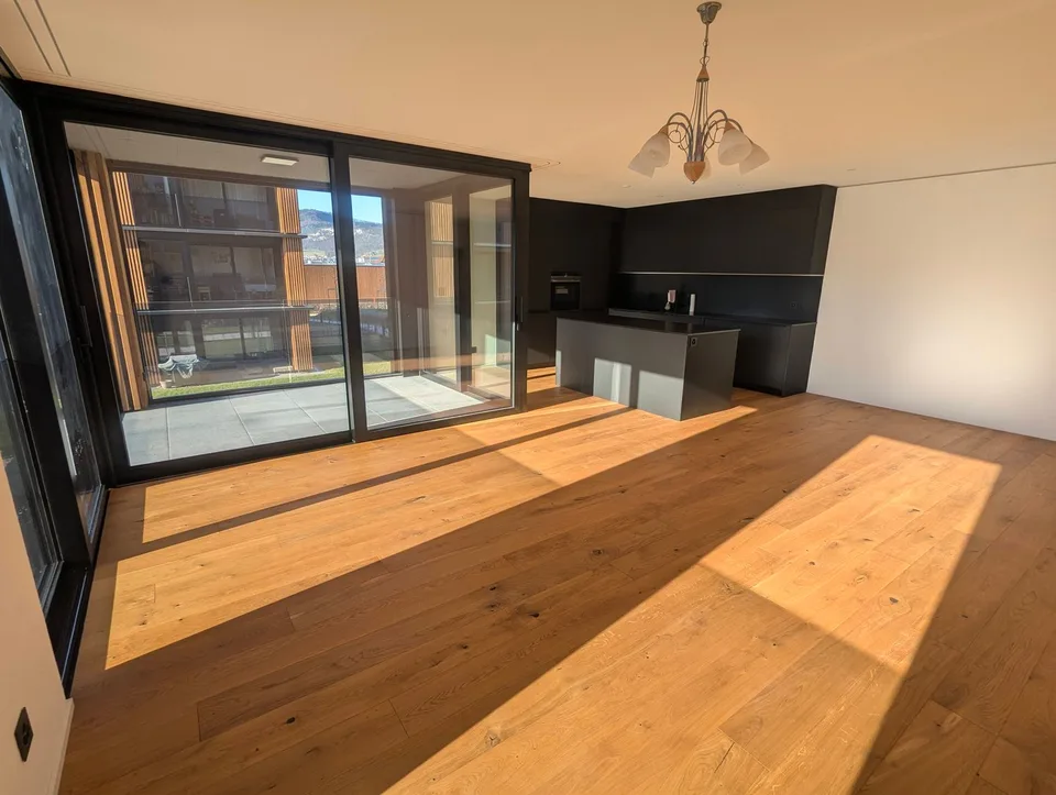 Very beautiful 2.5 room apartment of high standing